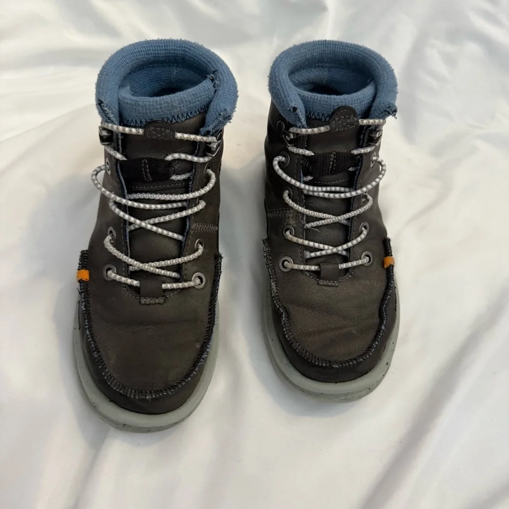 EUC Hey Dude Youth Bradley Boot